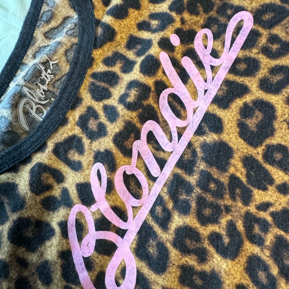 Leopard print top that says blondie